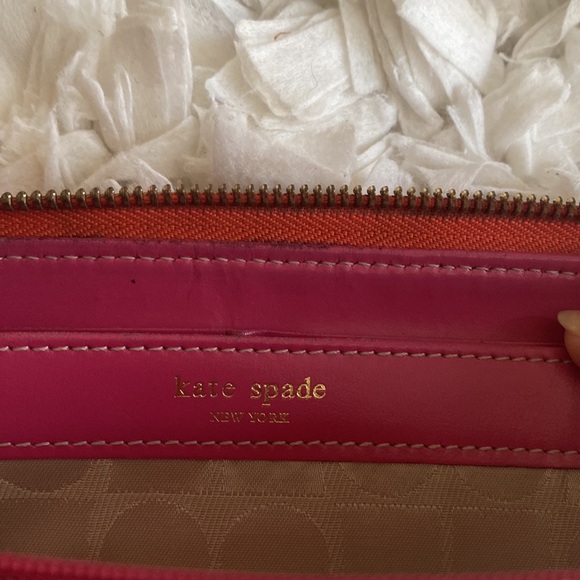 Kate Spade wallet - Picture 12 of 12